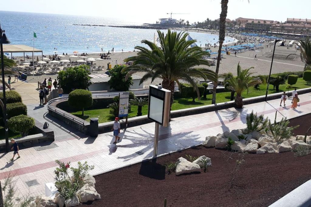 Cornelia'S Home 1B Primera Linea De Playa لوس كريستيانوس المظهر الخارجي الصورة