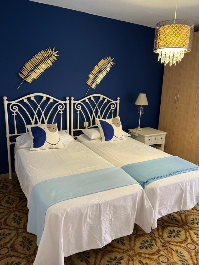 Cornelia'S Home 1B Primera Linea De Playa لوس كريستيانوس المظهر الخارجي الصورة