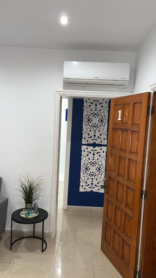 Cornelia'S Home 1B Primera Linea De Playa لوس كريستيانوس المظهر الخارجي الصورة
